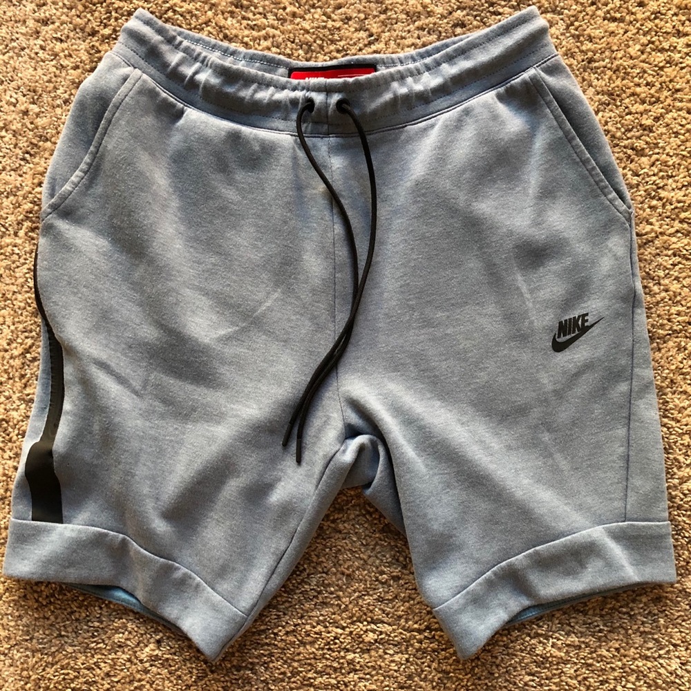 Nike tech fleece shorts
